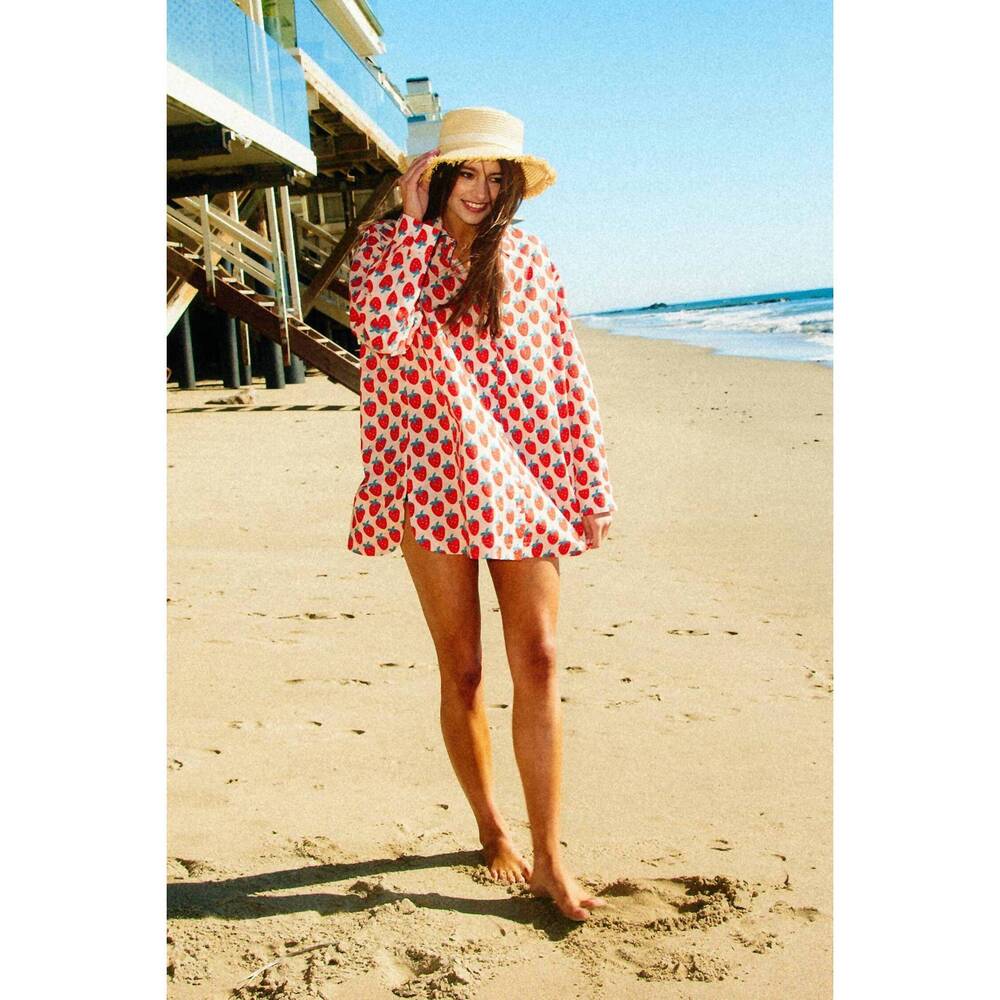 NEW BUCKETLIST oversized shirt dress in strawberry print - Picture 8 of 8